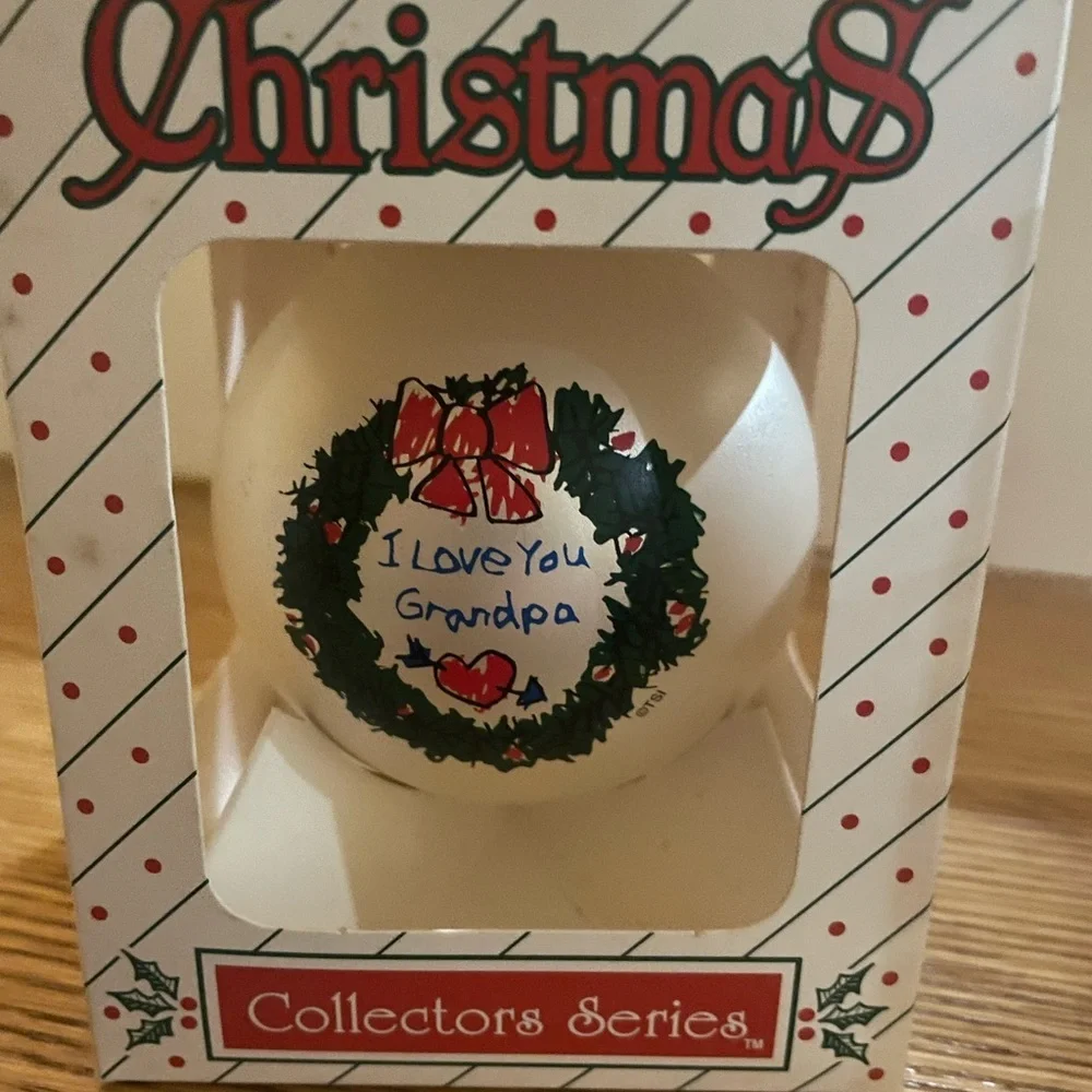 Christmas Collectors Series- 2 ornaments - Picture 4 of 4